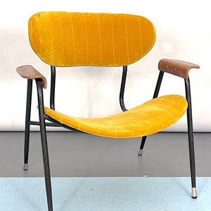 Silla de terciopelo amarillo vintage de Gastone Rinaldi para Rima. Italia década de 1950