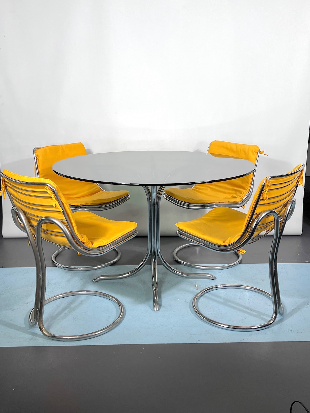 Vintage Space Age Dinner Table and Four Chairs in the Manner of Gastone Rinaldi Etsy