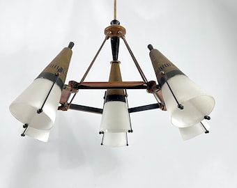 Rare Mid-Century Modern sputnik chandelier by Stilnovo. Italy 1950s