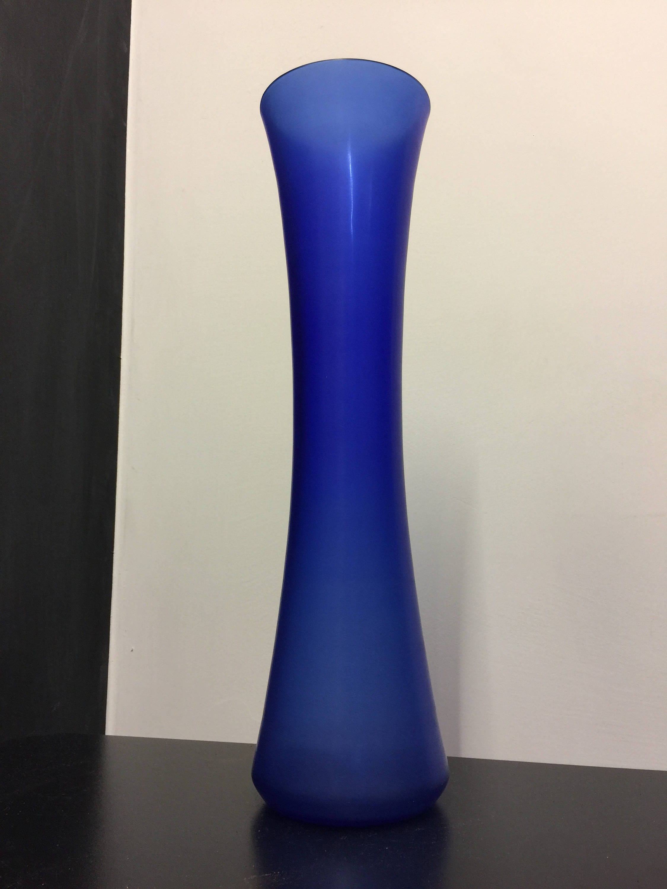 サルビアティのサイン入りブルーのムラーノガラスの花瓶 - Etsy 日本