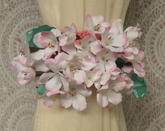 Set of 2 Curtain Tie Backs, Apple Blossom Flowers, Floral Ornament, Girls Room, Holdbacks, Romantic Tie Curtain, Spring Accent, Shabby Chic