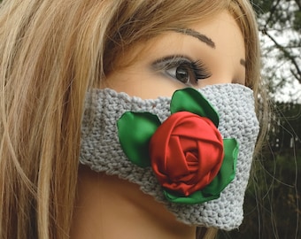 Gehäkelte Gesichtsmaske, Rote Rose Gesichtsmaske, Florale Gesichtsbedeckung, wiederverwendbare Mütze fürs Gesicht, waschbare Gesichtsbedeckung, romantischer Gesichtsbeschützer, Shabby Chic