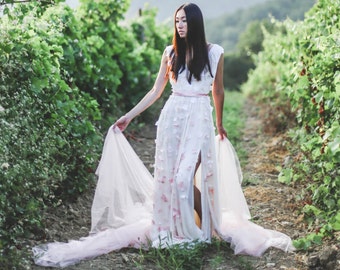 Ombre Silk Chiffon Wedding Dress – Flowy Boho Bridal Gown with Ethereal Layers