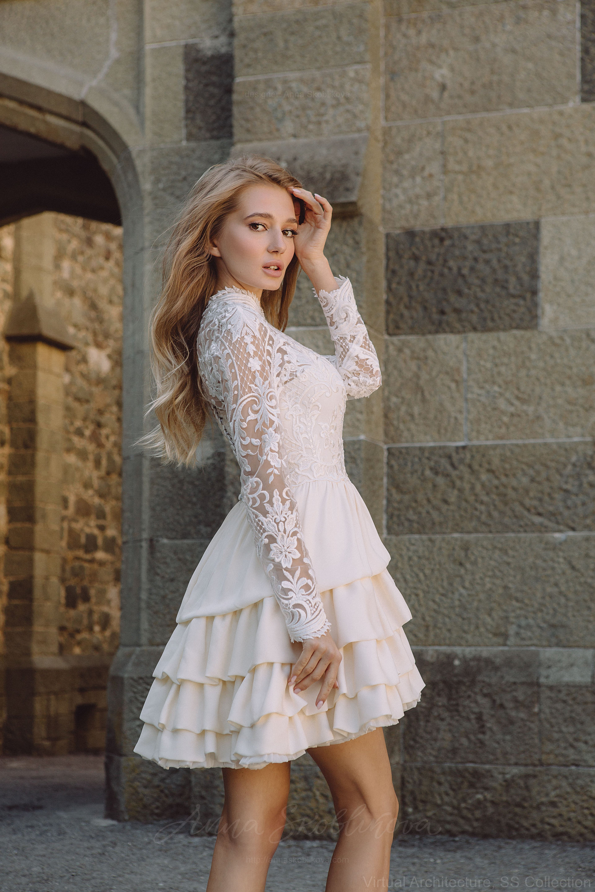 long sleeve short wedding dress Lace Applique Short Wedding Dresses For Women Long Sleeves Mini Bride Dress