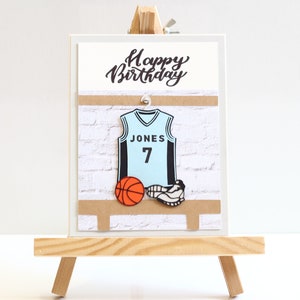 Carte d'anniversaire personnalisée faite main de joueur de basket-ball, carte de basket-ball, carte de basket-ball personnalisée, maillot, carte d'anniversaire personnalisée