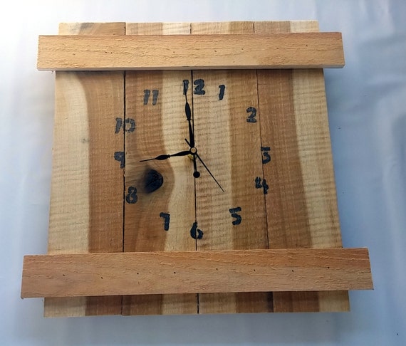Rustic Diy Pallet Wood Clock Etsy