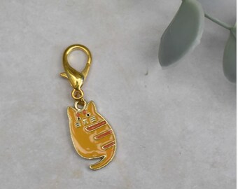 Removable stitch marker for crochet, knitting stitch marker, cat stitch marker, zipper pull, zipper charm, planner charm, cute stitch marker