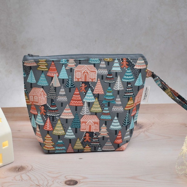 Winter project bag, woodland project bag, zip bag, sock bag, small knitting bag, project bag, sock project bag, cute, christmas project bag