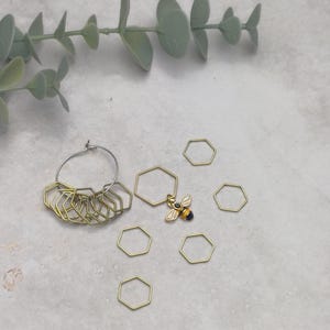 Solid stitch markers knittting, ring stitch makers, bee stitch markers, uk, knitting notions, mothers day, gold