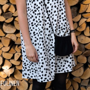 Schwarze Mini Geldbörse für Frauen, kleine Crossbody Geldbörse, umweltfreundliche kleine Umhängetasche