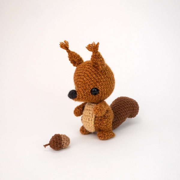 PATTERN: Sinnamon the Squirrel - Crochet squirrel pattern - amigurumi squirrel pattern - PDF crochet pattern - English Only
