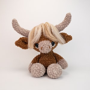 PATTERN: Plush Harry the Highland Cow pattern - amigurumi highland cow pattern - bulky yarn highland cow pattern - PDF crochet pattern