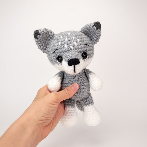 PATRON : Wilson le louveteau - Patron loup au crochet - Patron loup amigurumi - Patron loup gris crocheté - Patron PDF crochet