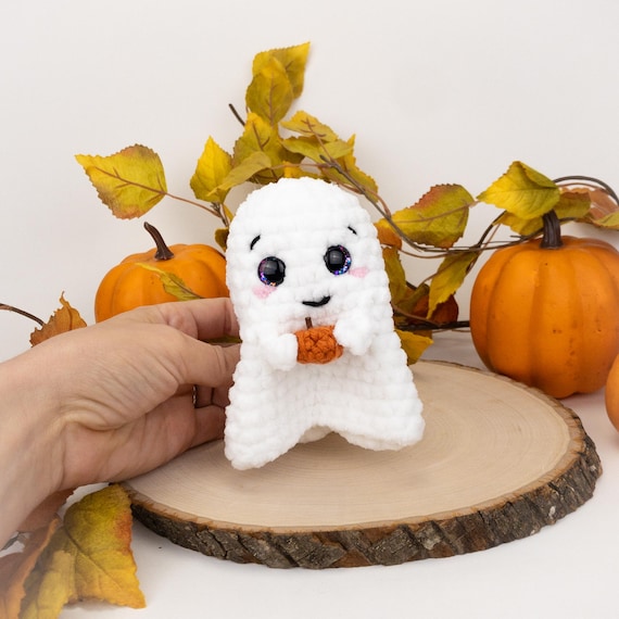 PATTERN: Low Sew Plush Ghasper the Sheet Ghost - crochet ghost with pumpkin pattern - amigurumi sheet ghost pattern - PDF crochet pattern
