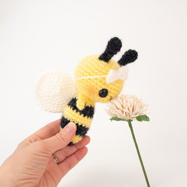 MUSTER: Phoebee die Biene - Häkelanleitung Biene - Amigurumi Biene Anleitung - Häkelanleitung Hummel - PDF Häkelanleitung