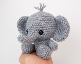 PATTERN: Ellis the Elephant - crochet elephant - amigurumi elephant pattern - English, German, Portuguese - PDF crochet pattern