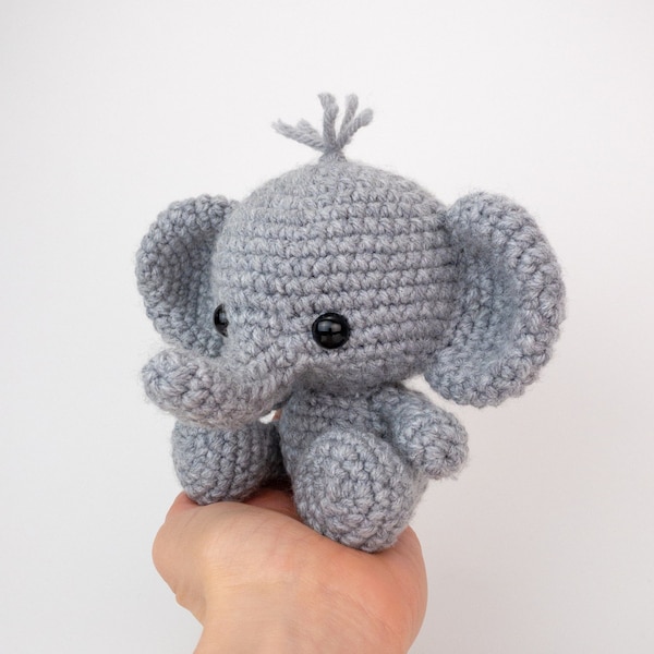 PATTERN: Ellis the Elephant - crochet elephant - amigurumi elephant pattern - English, German, Portuguese - PDF crochet pattern