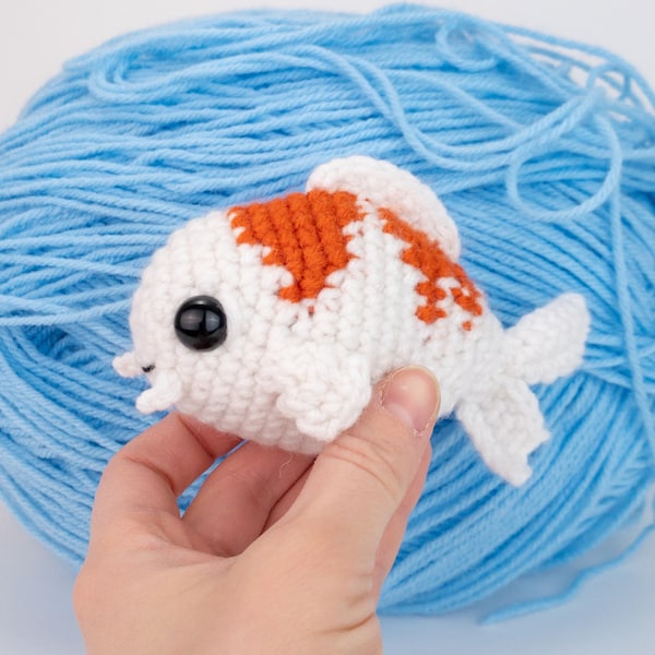 PATRÓN: Patrón Kiki el Pez Koi - patrón amigurumi koi - patrón pez koi a crochet - patrón de crochet PDF