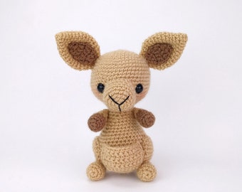 KNITn Plush カンガルーのロビー　ぬいぐるみ　編みぐるみ ニット カンガルー ぬいぐるみ 編みぐるみ windmill toys 海外土産