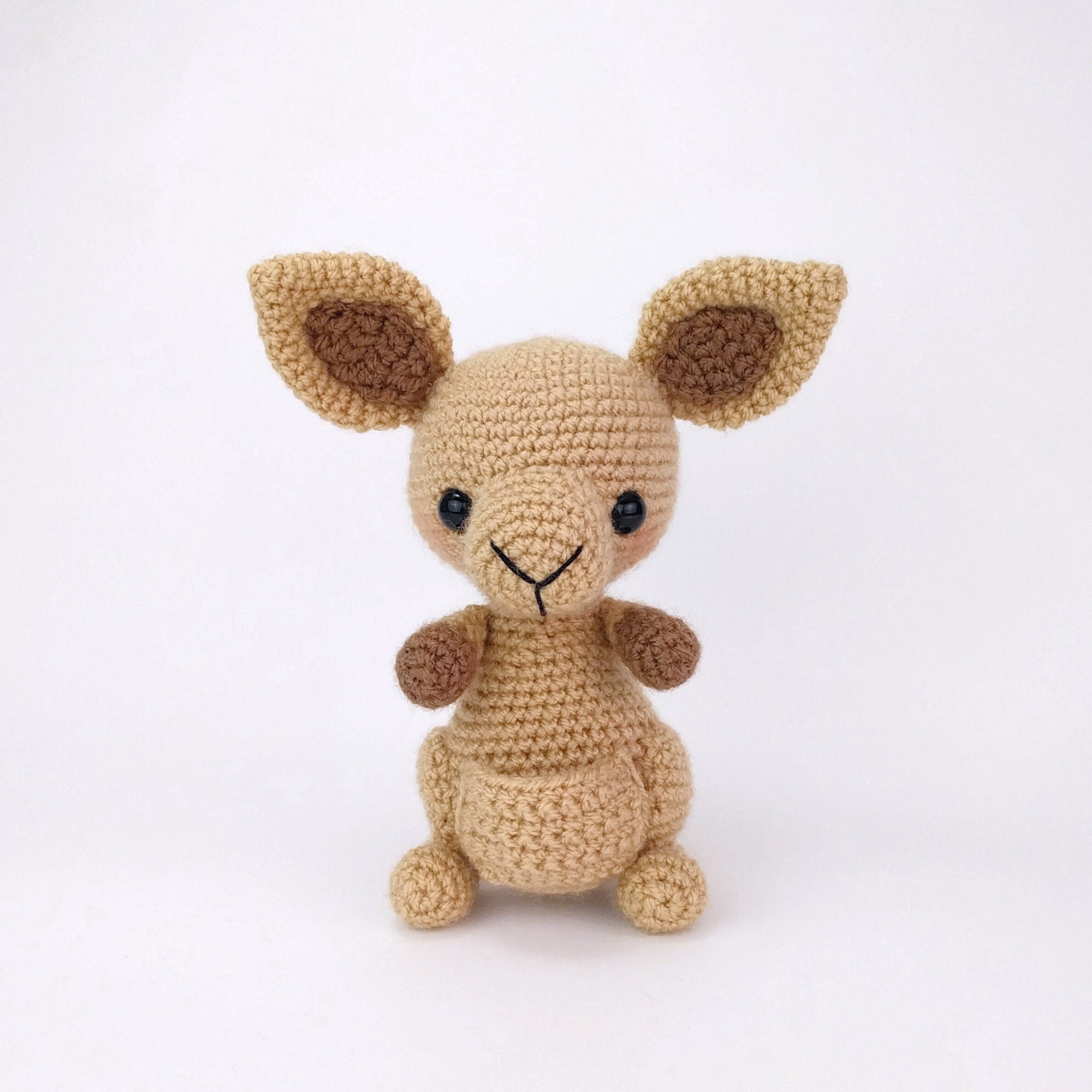 KNITn Plush カンガルーのロビー　ぬいぐるみ　編みぐるみ ニット KNITn Plush カンガルーのロビー ぬいぐるみ 編みぐるみ ニット