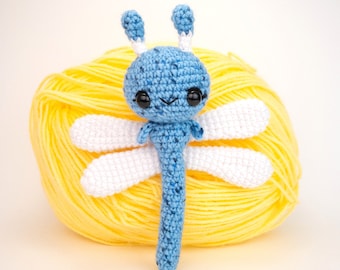 PATRON : Dahlia la libellule - modèle libellule au crochet - modèle libellule amigurumi - libellule au crochet - modèle PDF au crochet