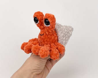 PATTERN: Plush Horatio the Hermit Crab - crochet easy hermit crab plushie - amigurumi chunky hermit crab pattern - PDF crochet pattern