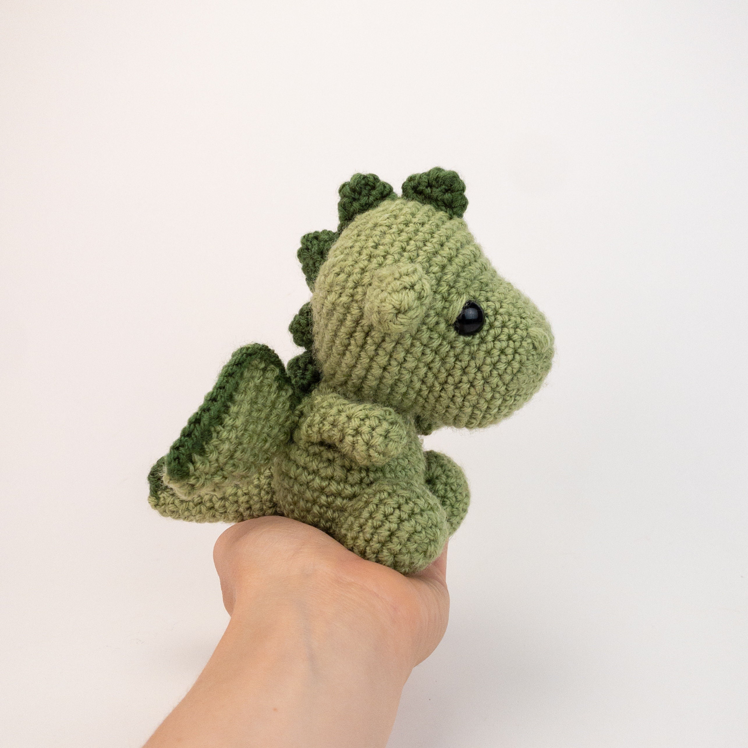 あみぐるみ　ドラゴン　オーダーページ パターン: デズモンド ドラゴン - かぎ針編みのドラゴン パターン