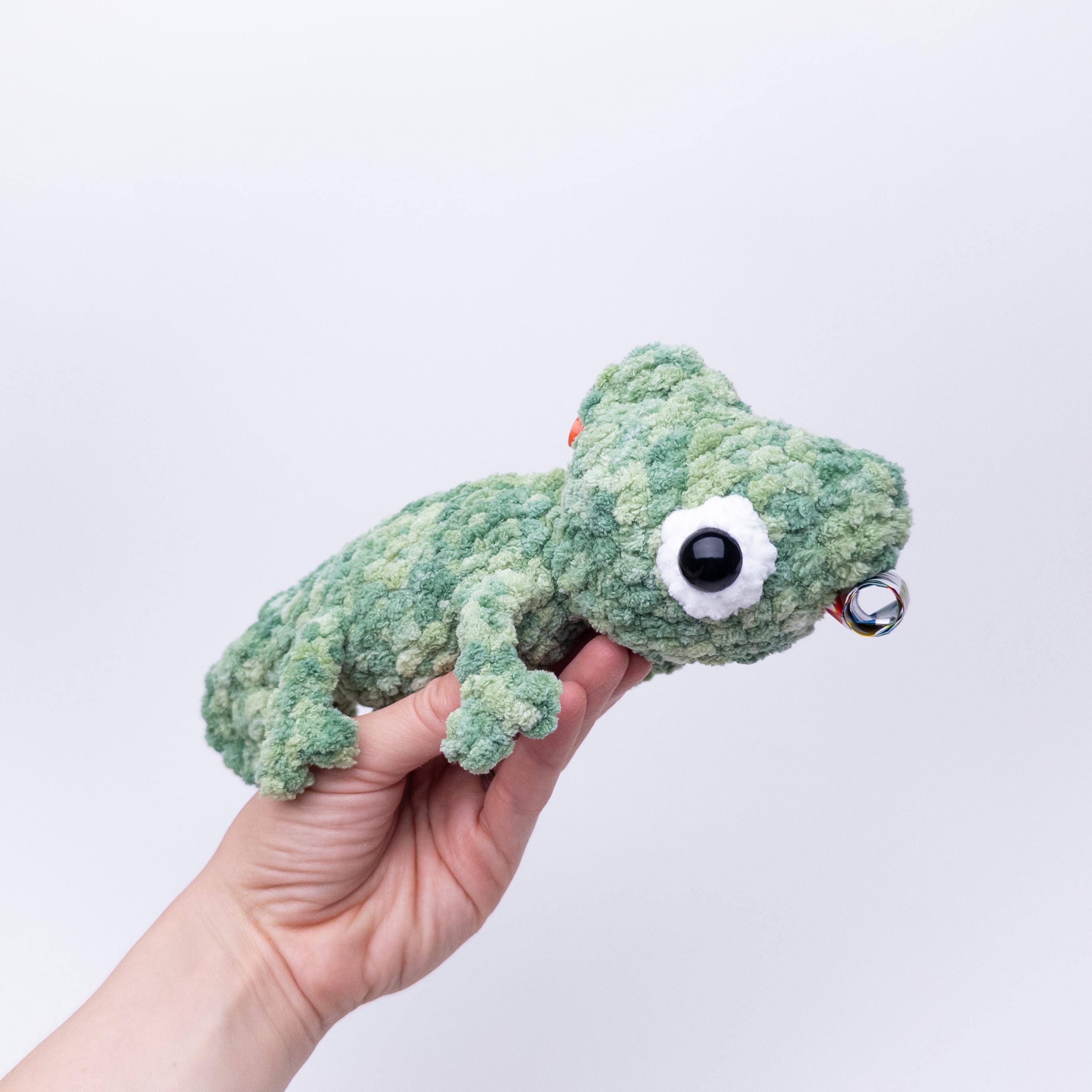 PATTERN: Low Sew Cosmo the Chameleon - Amigurumi Crochet Chameleon