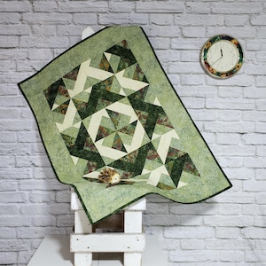 Diagonal Strips Baby Quilt PDF