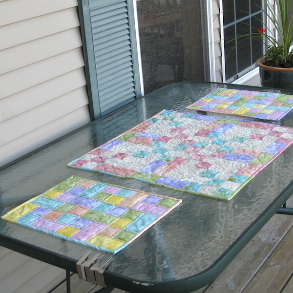 Quilted Summer placemats and table topper PDF