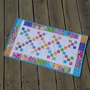 9-Patch Irish Chain Table Runner