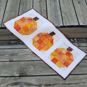 Pumpkin table runner (PDF Download)