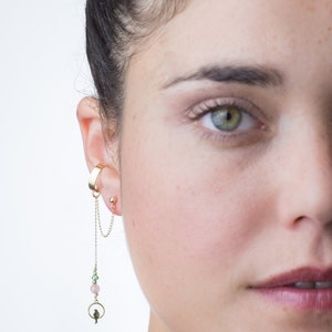 Gold Filled bird in a circle pendant & rose quartz gemstone Ear cuff earring with a link chain, perfect wedding jewelry for an animal lover