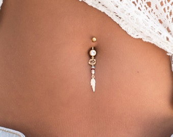 Gift Idea! Dreamcatcher, feather, pearl & gemstone belly button piercing, navel ring. your summer wedding look