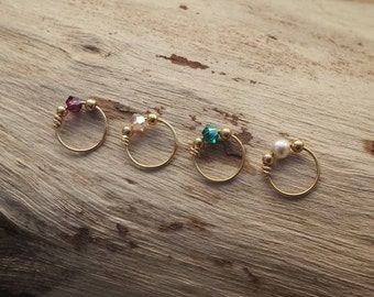 Boucle d’oreille perçant Tragus remplie d’or 14K et perlée faite à la main, bague de nez, helix, Rook, bijoux corporels uniques dont vous avez besoin pour la graduation