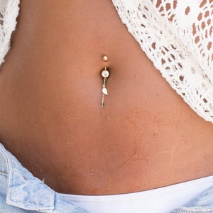 gift, Tiny leaf charm belly button piercing, green and gold navel ring, little green accessory to complete your graduation image 2