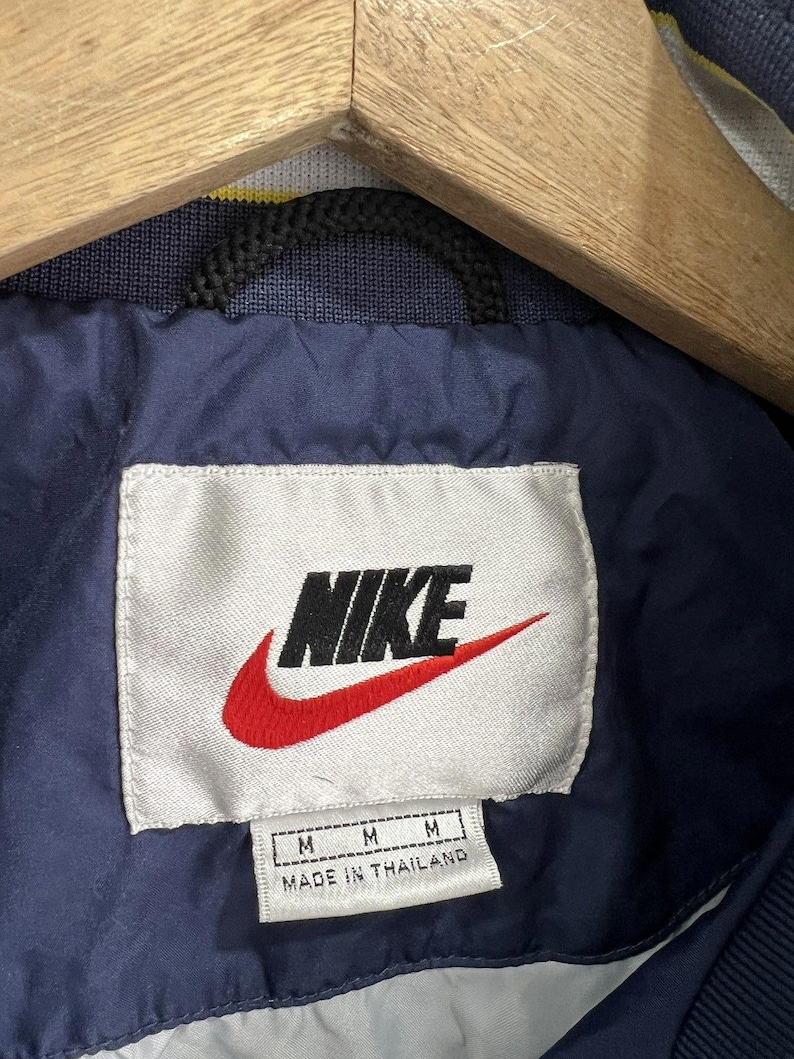 Vintate 90s Nike Pullover jacket swoosh check image 3
