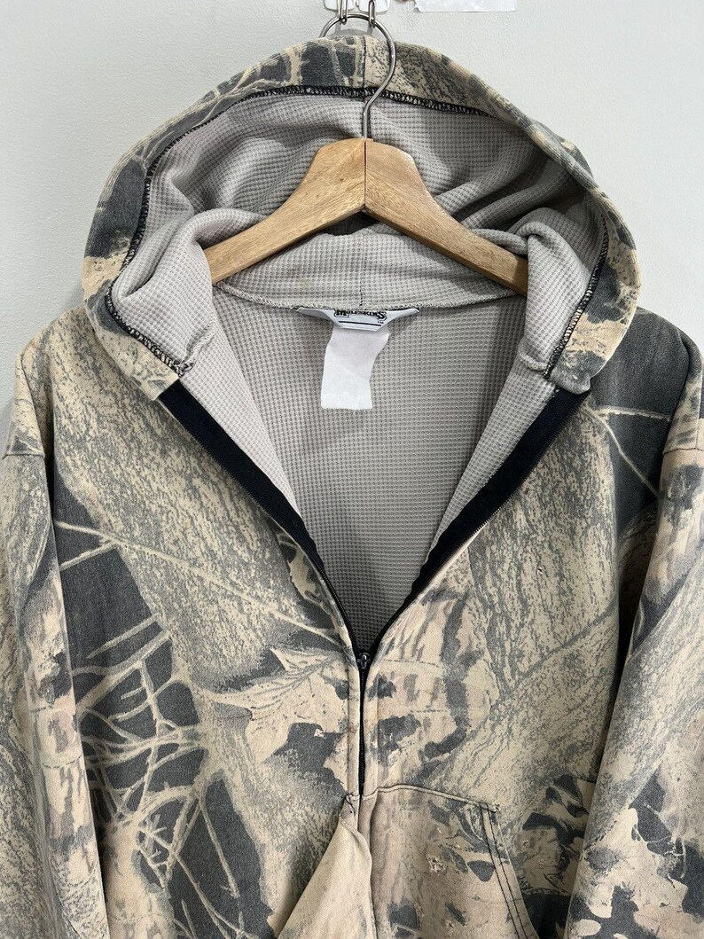 Vtg Camo Real Tree Mossy Oaks Thrashed Thermal Hoodie zip image 2