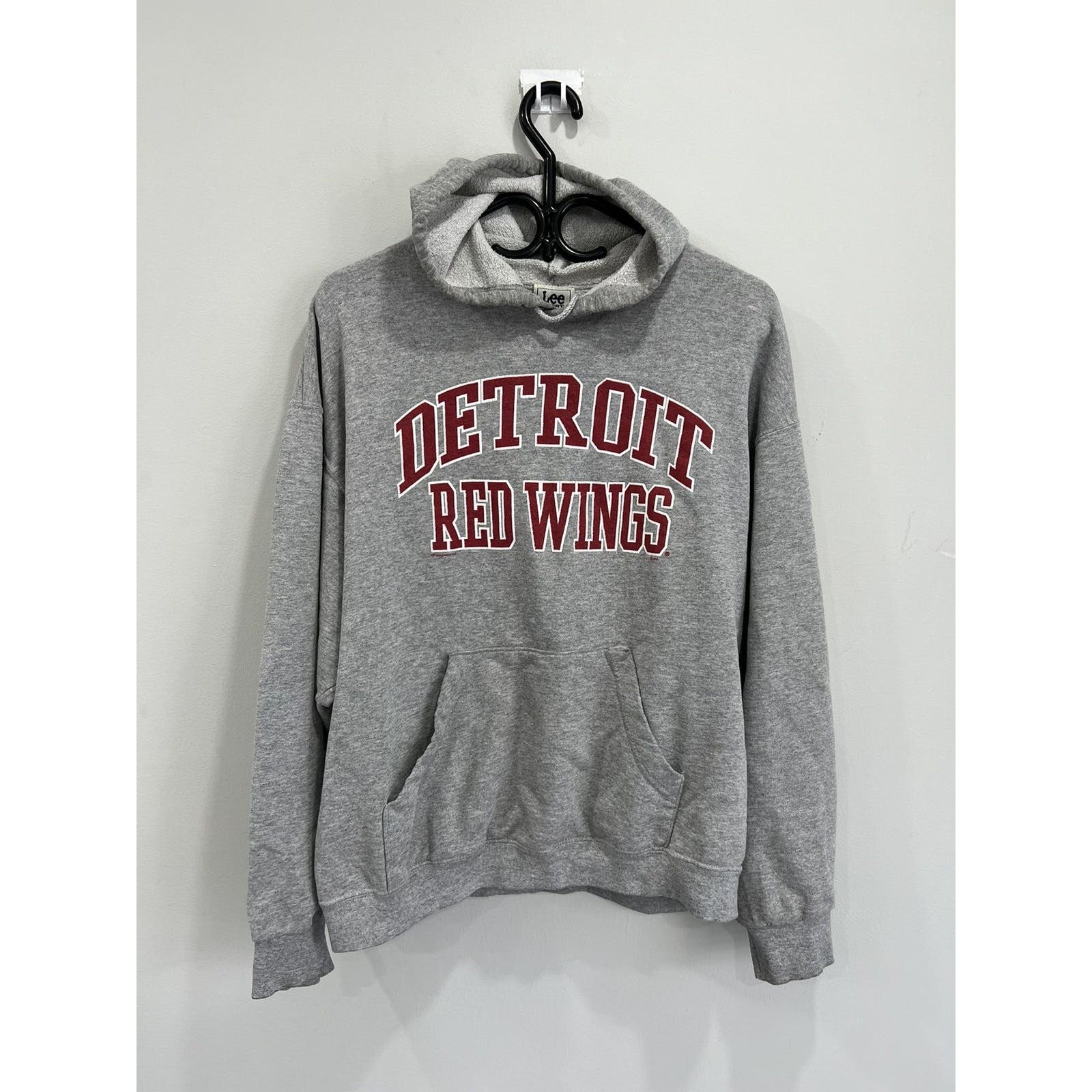 Detroit Red Wings Vintage Walk Tall shirt, hoodie, sweater, long sleeve and  tank top