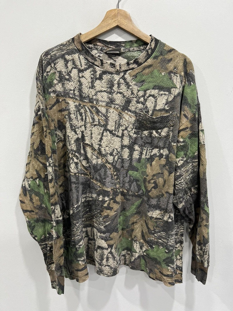 Vintage Camo Mossy Oaks Longsleeve Shirt Thermal real tree image 1