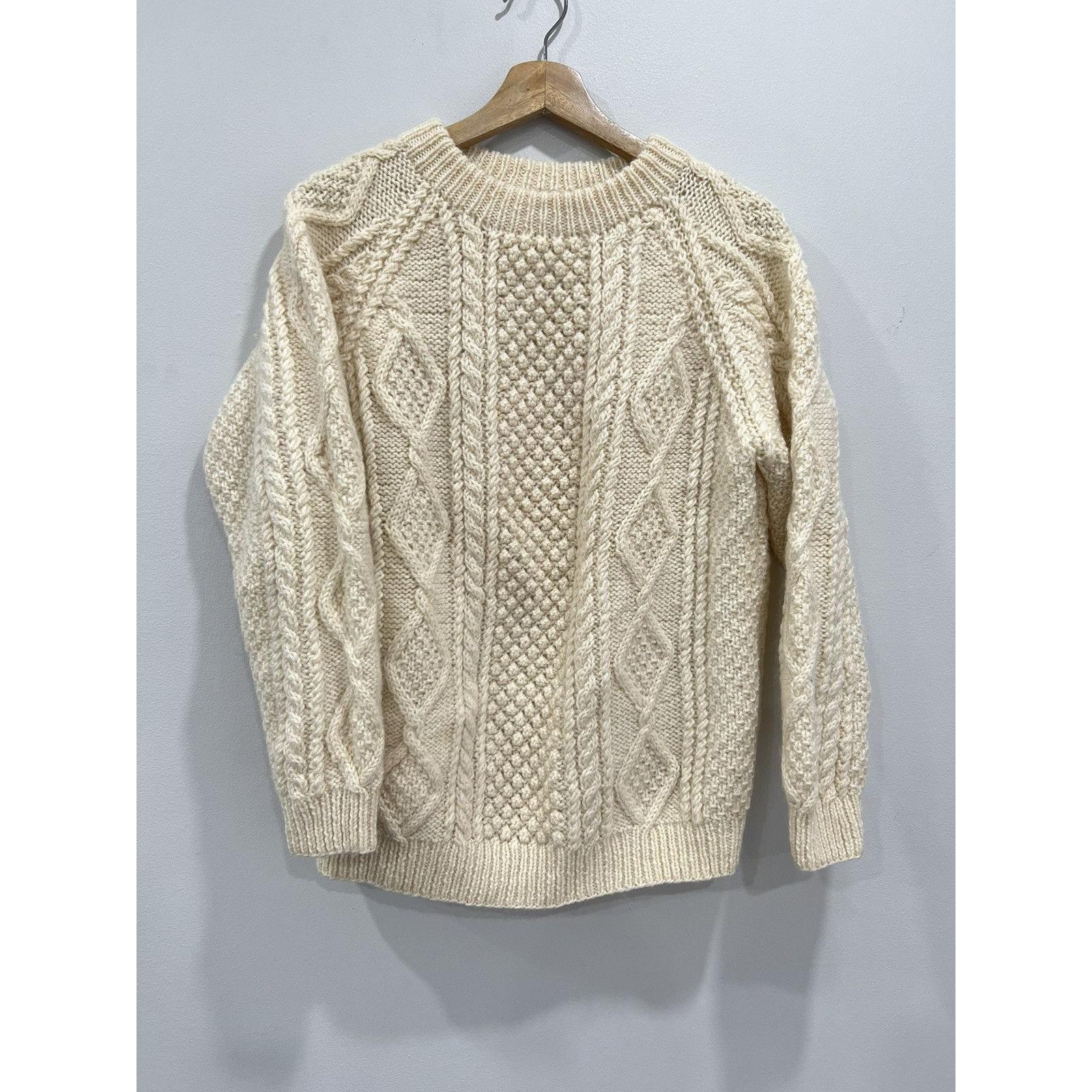 Vintage Jones New York Sport Cable Knit Wool Sweater in
