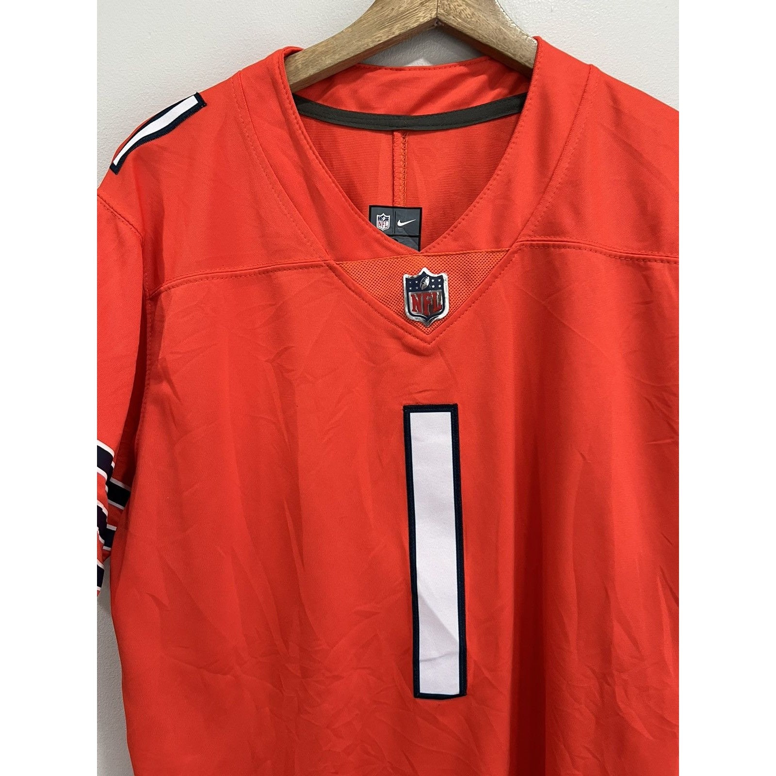 ナイキ ジャスティン フィールズ フットボール NFL ジャージ シカゴ