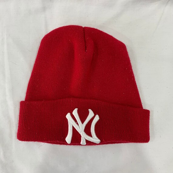 red yankees beanie