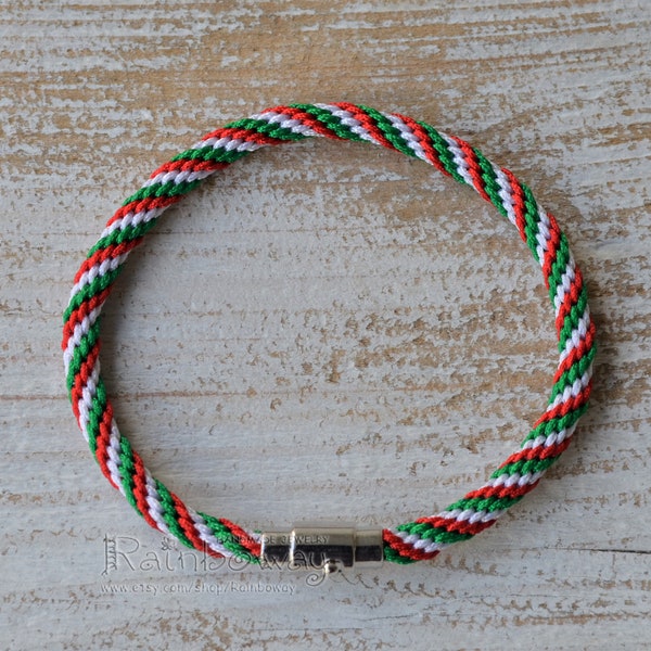 Italiaanse vlag armband Aangepaste 3-5 mm vriendschapsarmband Wit groen rood kumihimo armband Magneetsluiting gevlochten armband Gestreepte armband