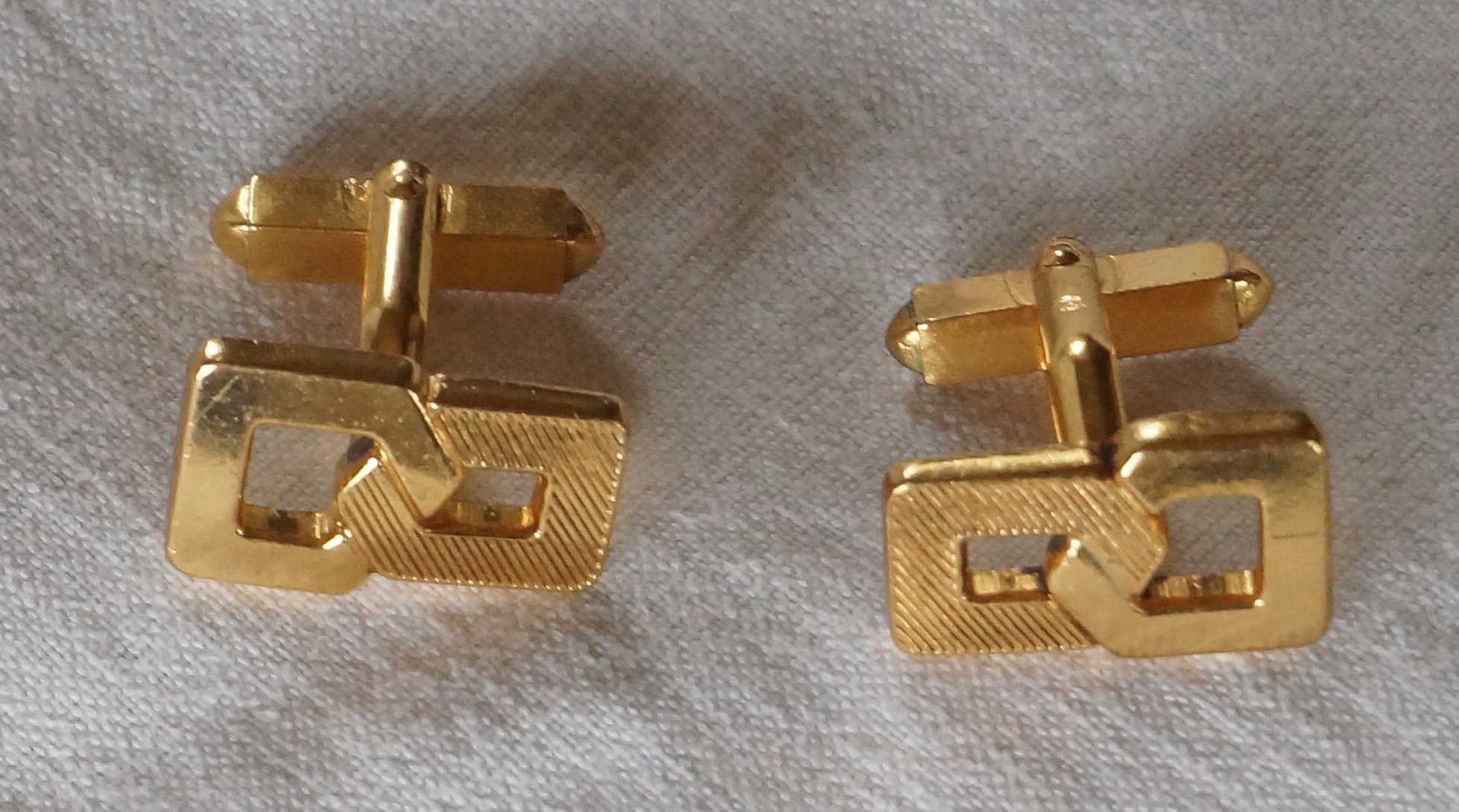 Paire De Boutons De Manchettes Vintage Plaqué Or - Accessoire élégant Rétro