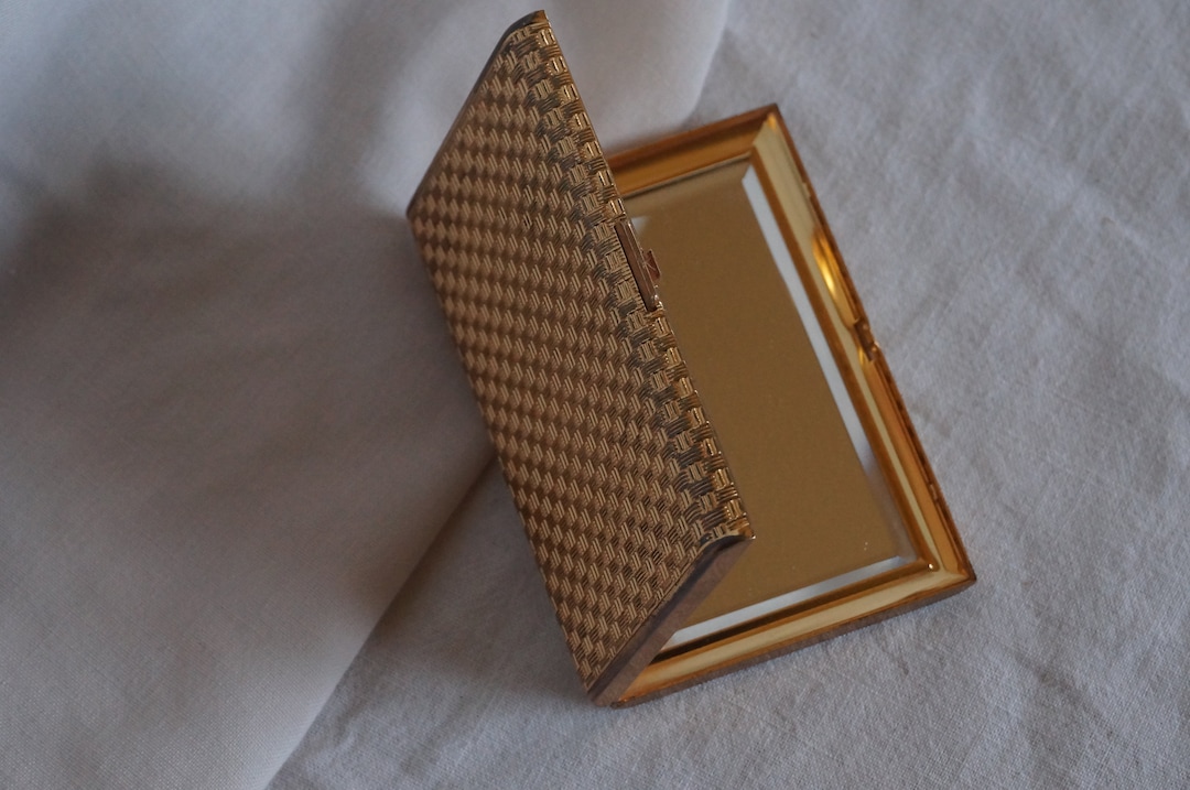 Make-up Compact With a Mirror, 1960s - Etsy