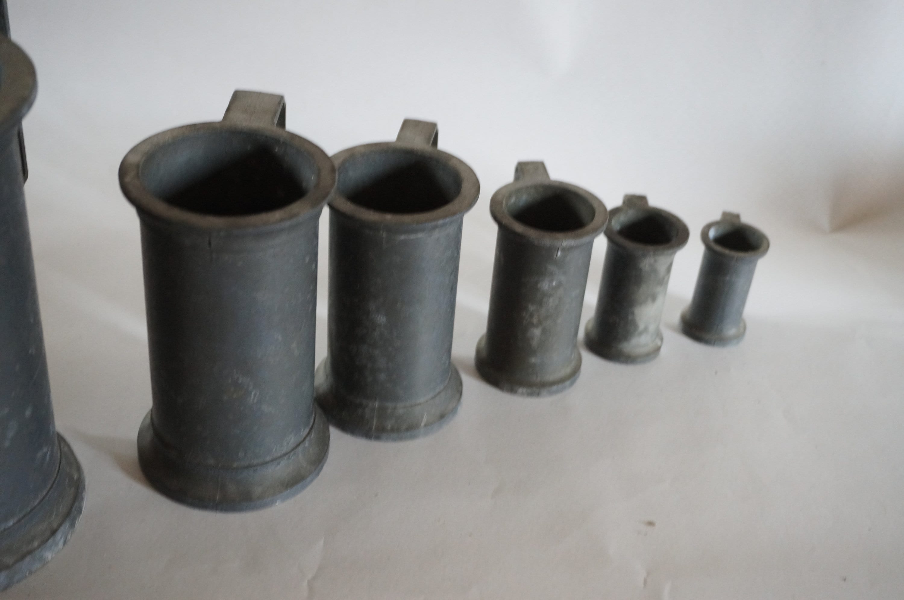 ピューター製計量カップ6個セット、1900年代 - Etsy 日本