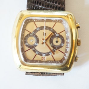 Large Chronograph of the French brand &quot;Lip&quot; 70&#39;s very good condition and running.