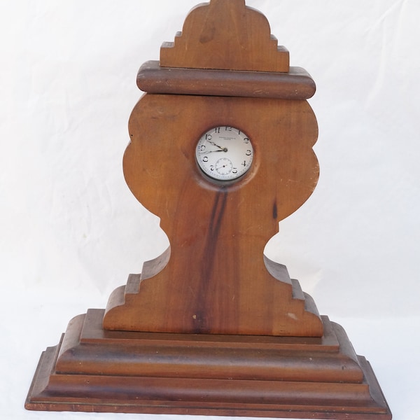 Antique Pocket Watch Stand avec sa montre « Record watch Co Geneve »