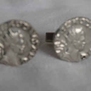 Vintage  cuff links which represent the Roman Emperor Claudius Caesar Augustus
